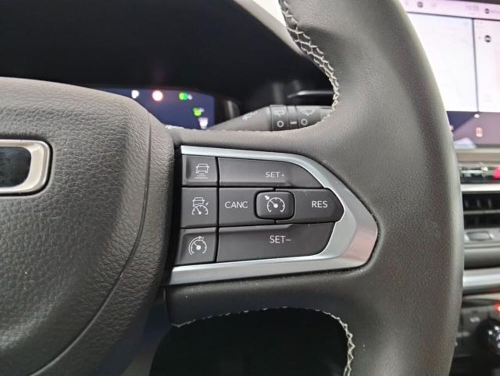 Jeep Compass usata a Como (11)
