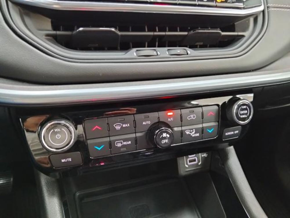 Jeep Compass usata a Como (20)