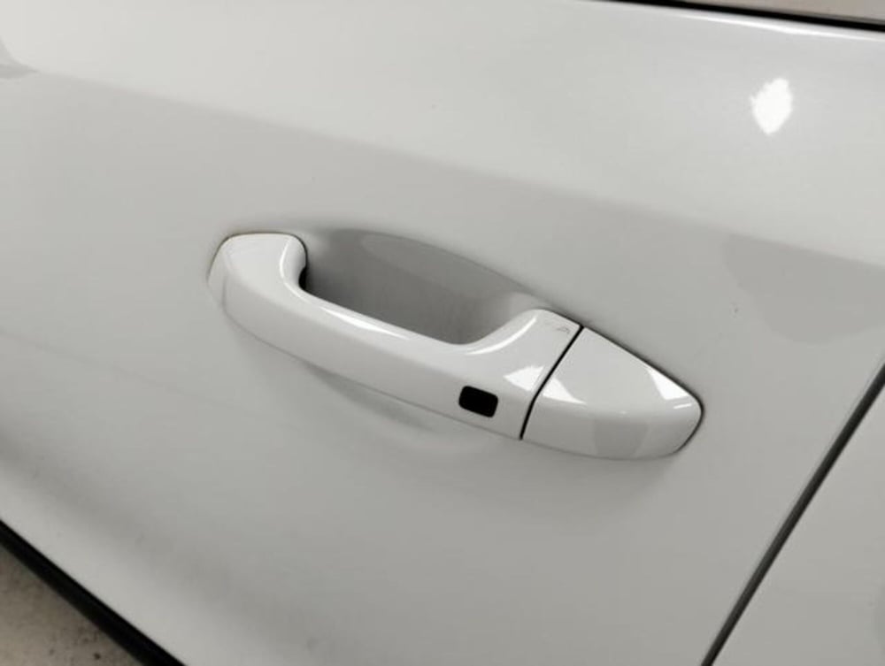 Kia XCeed usata a Como (11)