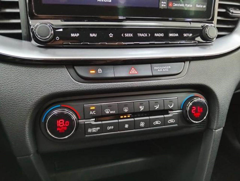 Kia XCeed usata a Como (20)