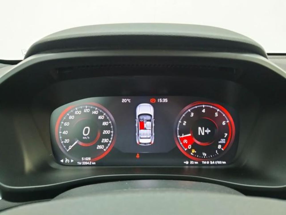 Volvo XC40 usata a Como (13)