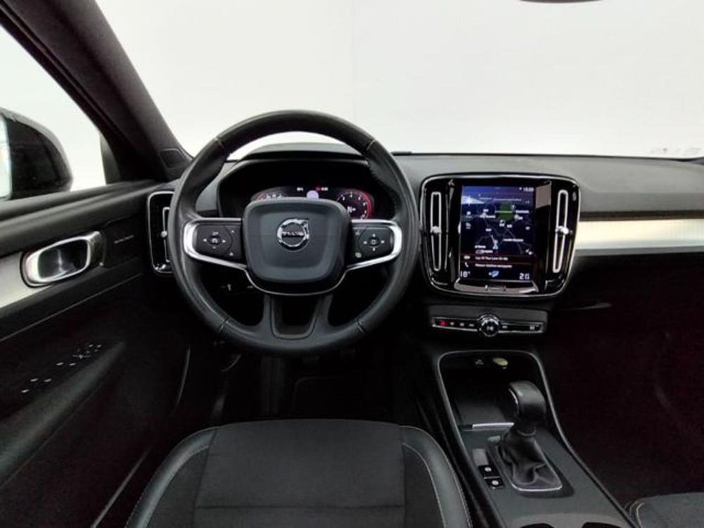 Volvo XC40 usata a Como (4)