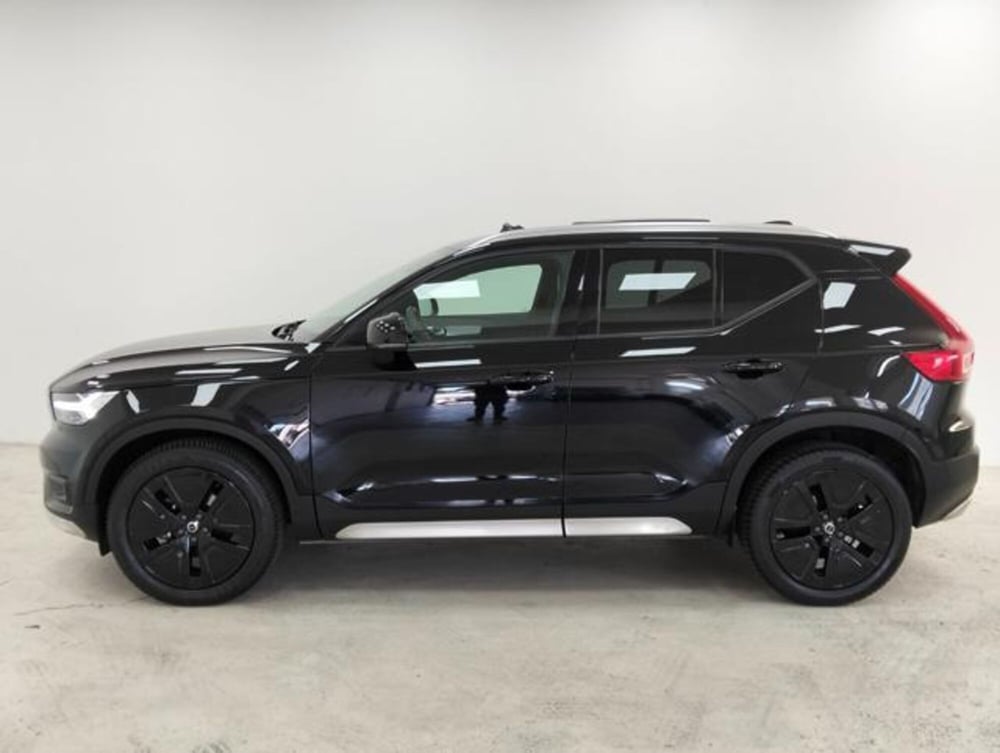 Volvo XC40 usata a Como (8)