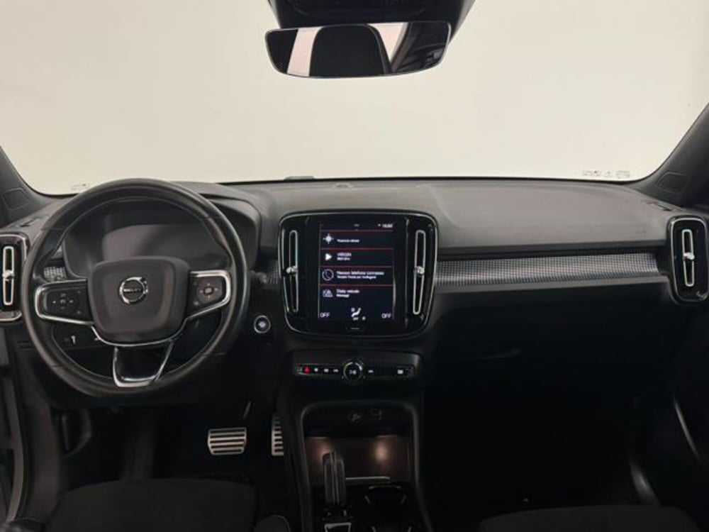 Volvo XC40 usata a Como (11)