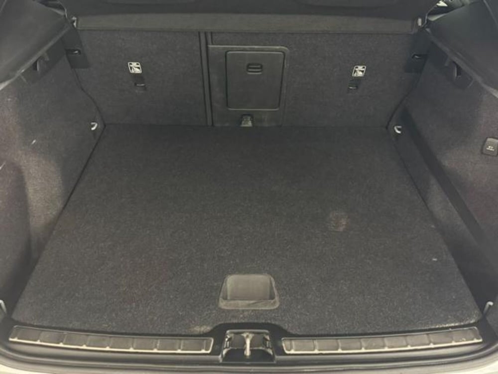Volvo XC40 usata a Como (18)