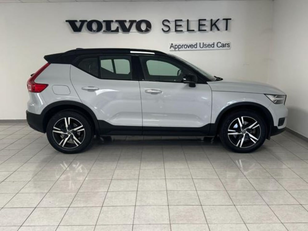 Volvo XC40 usata a Como (9)