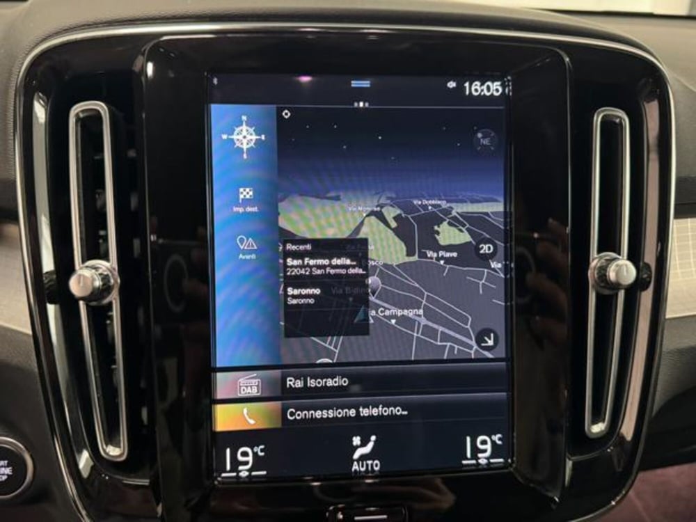 Volvo XC40 usata a Como (13)