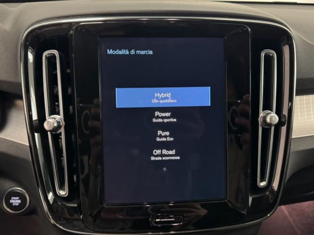 Volvo XC40 usata a Como (15)
