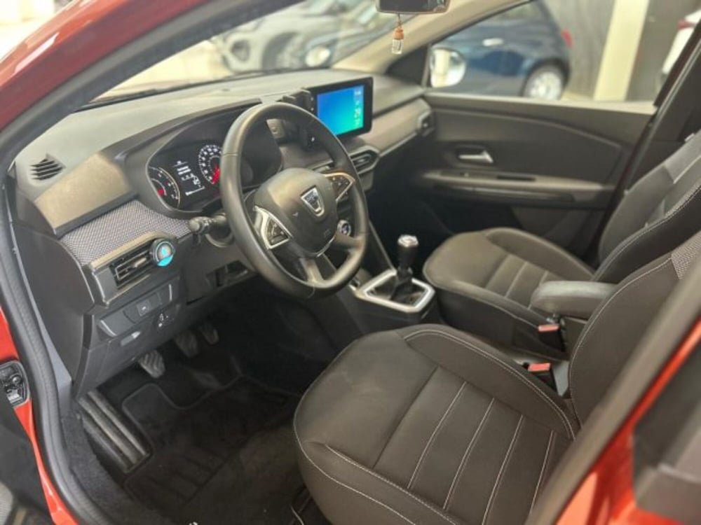 Dacia Jogger usata a Modena (13)