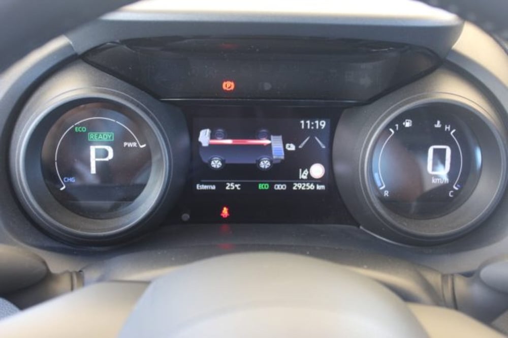 Toyota Yaris Cross usata a Roma (13)