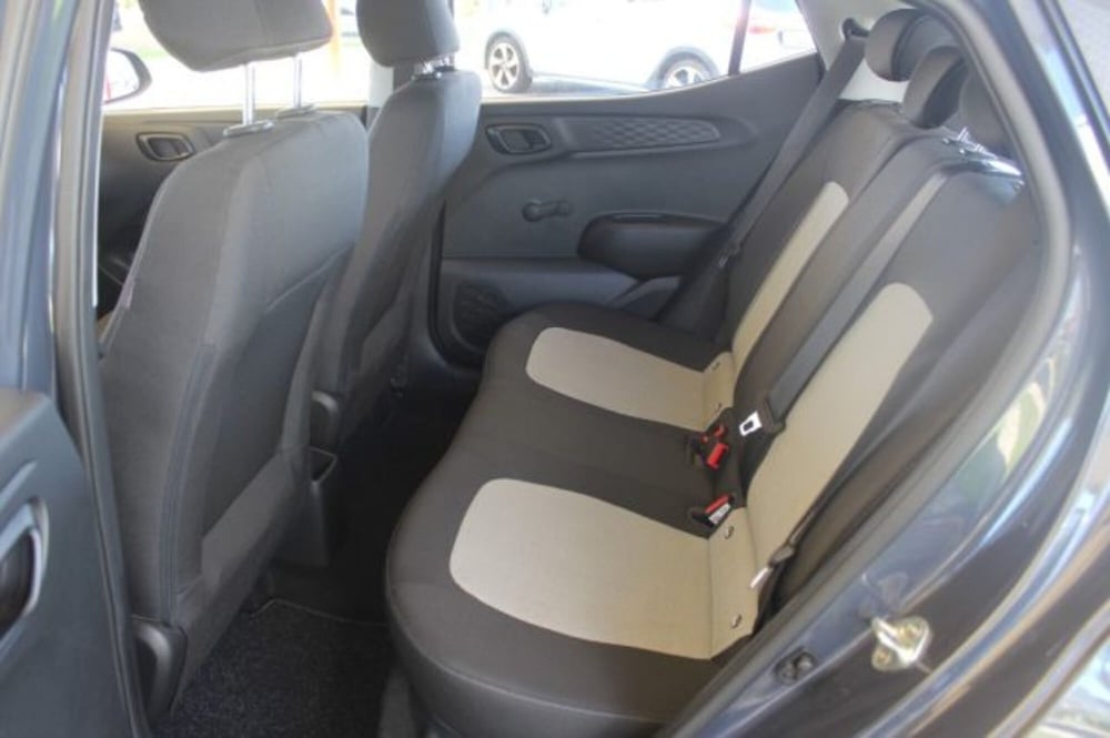 Hyundai i10 usata a Roma (10)