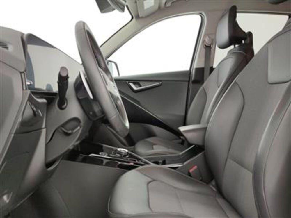 Kia Niro usata a Bari (13)