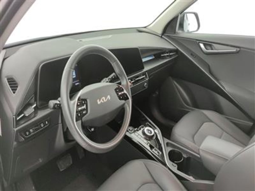 Kia Niro usata a Bari (14)