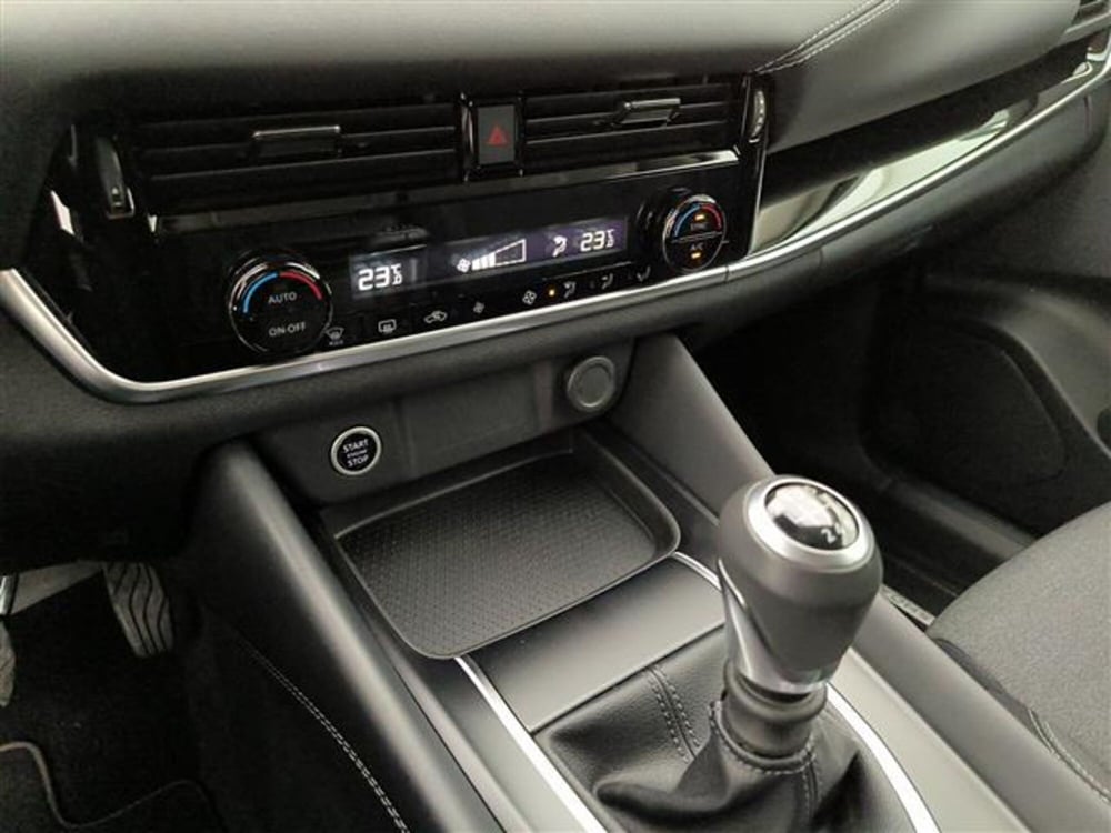 Nissan Qashqai usata a Milano (11)