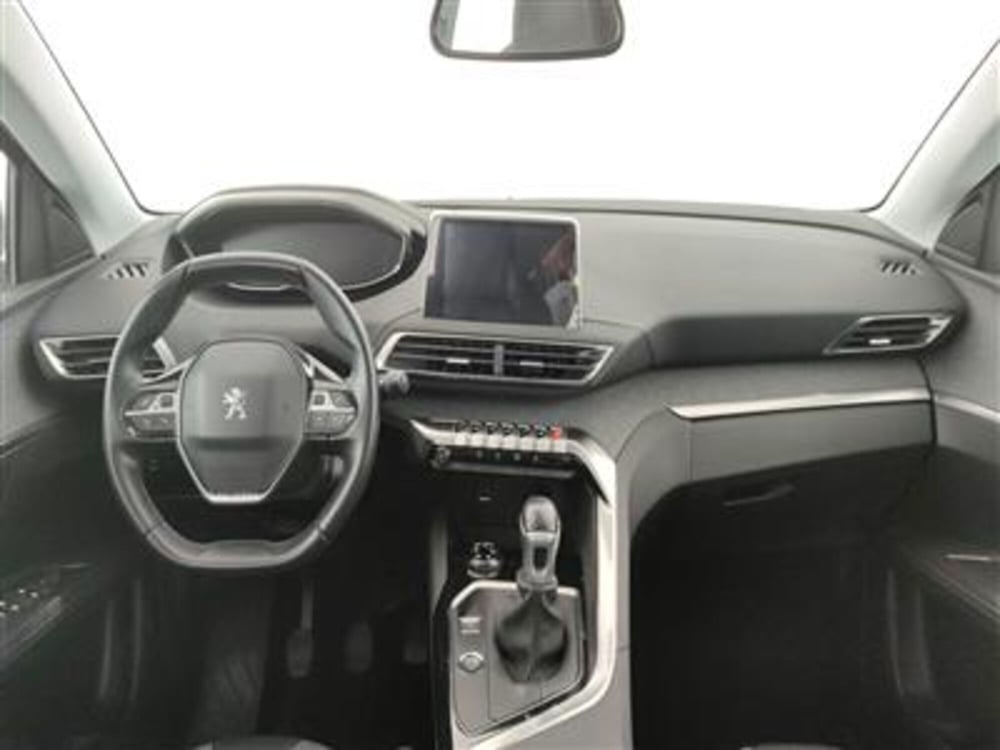 Peugeot 3008 usata a Bari (15)