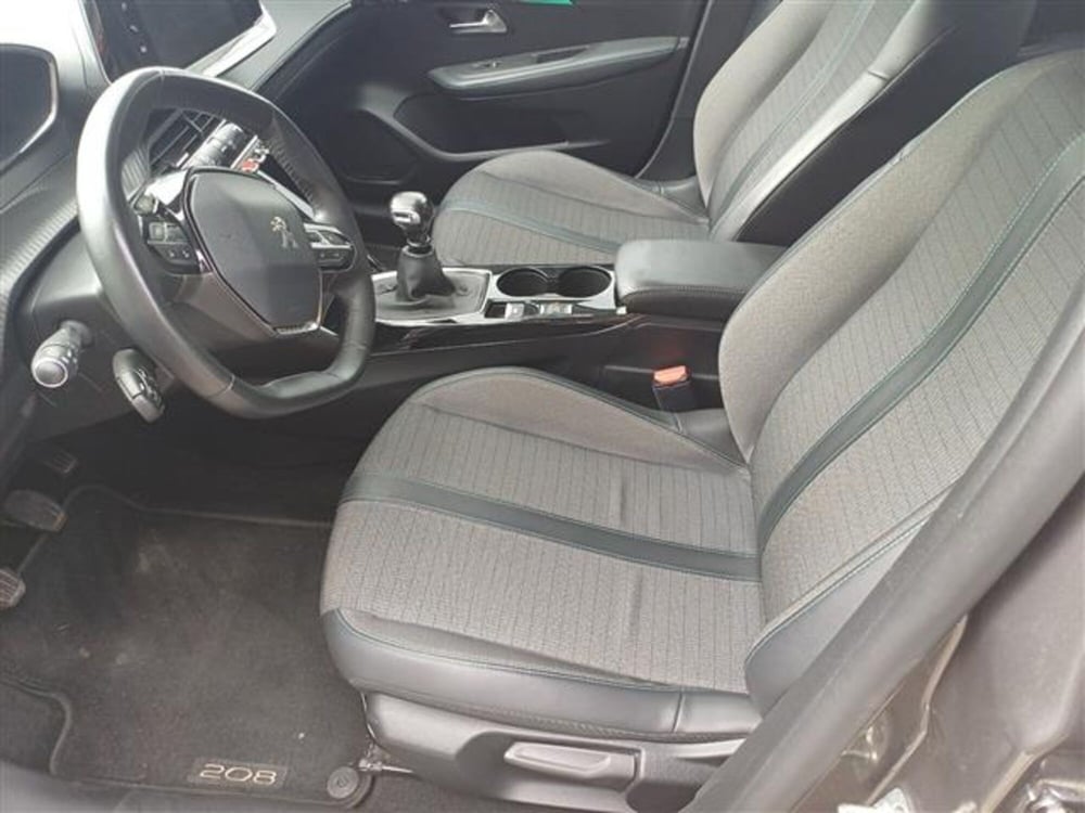 Peugeot 208 usata a Roma (9)