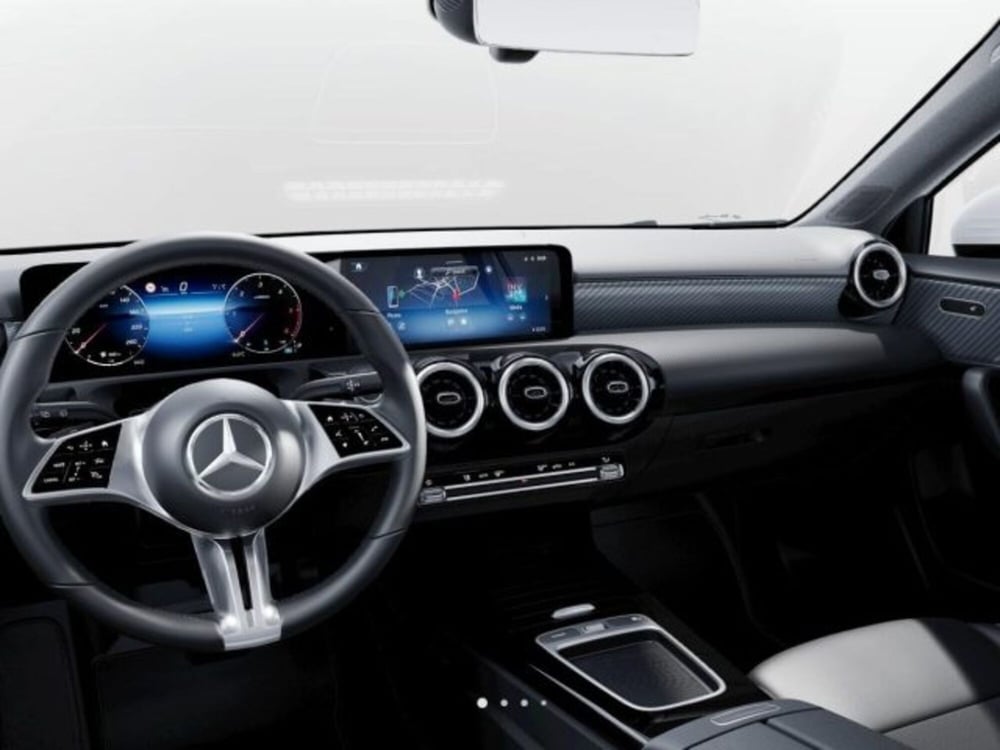 Mercedes-Benz Classe A nuova a Verona (5)