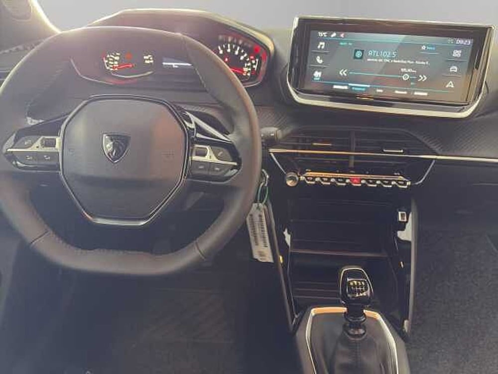 Peugeot 2008 nuova a Vibo Valentia (13)