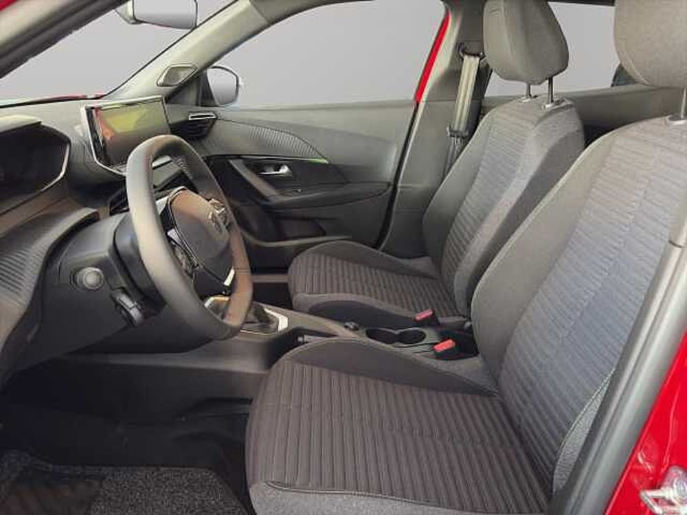 Peugeot 2008 nuova a Vibo Valentia (9)