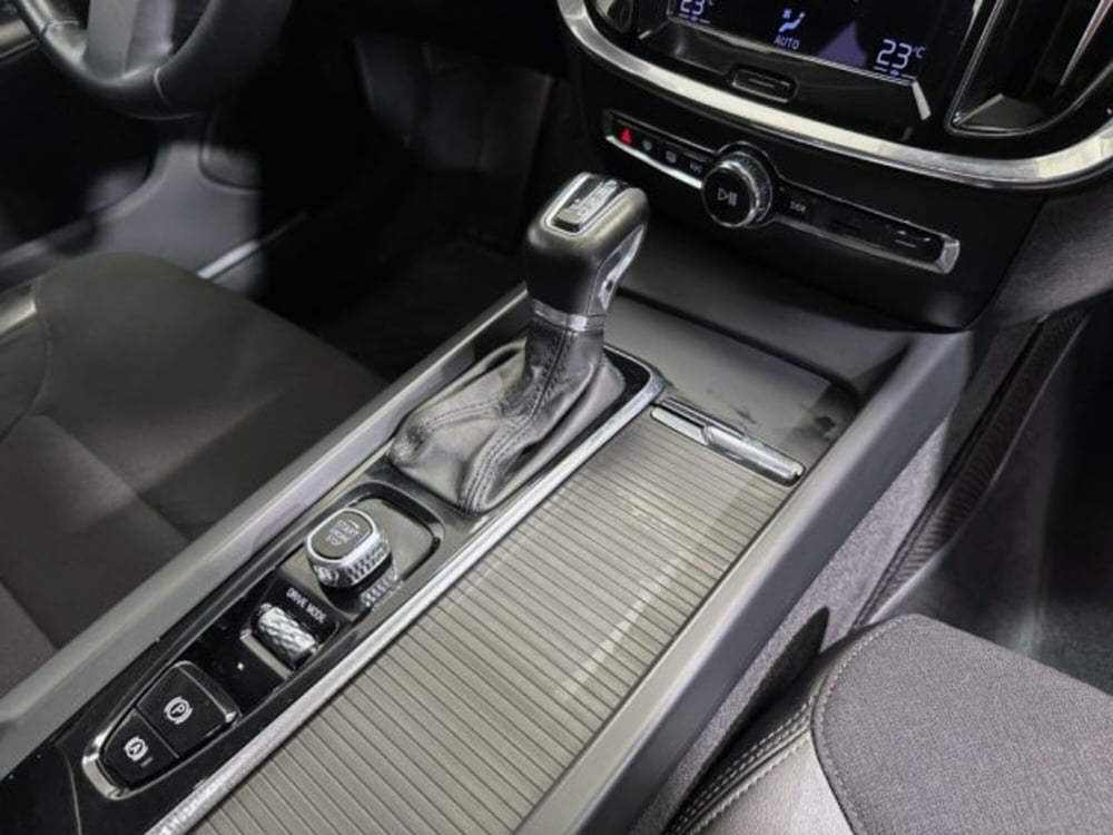 Volvo V60 usata a Modena (9)