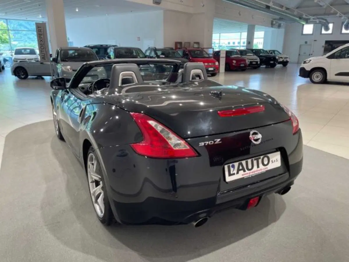 Nissan 370Z Cabrio usata a Sondrio (3)