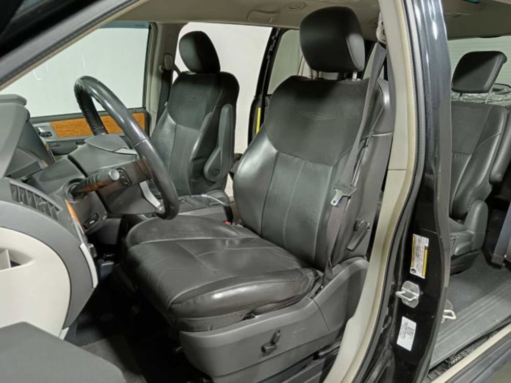 Chrysler Grand Voyager usata a Sondrio (15)
