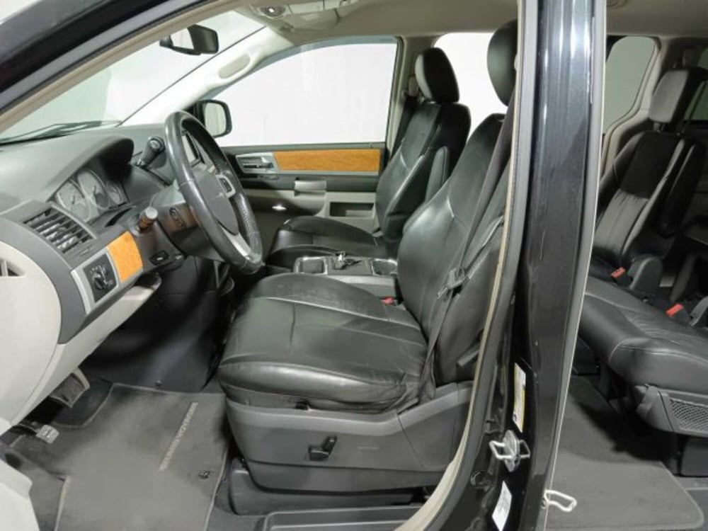 Chrysler Grand Voyager usata a Sondrio (8)