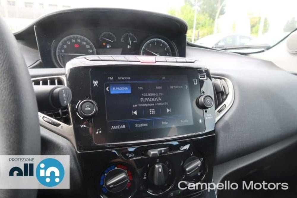 Lancia Ypsilon usata a Venezia (10)