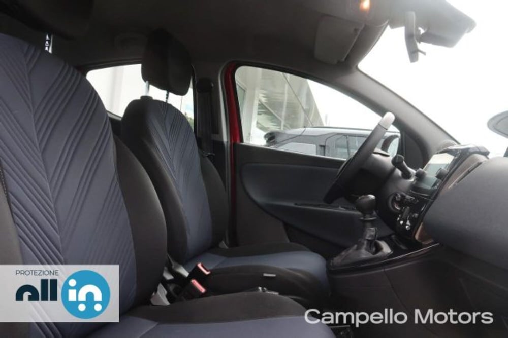 Lancia Ypsilon usata a Venezia (14)
