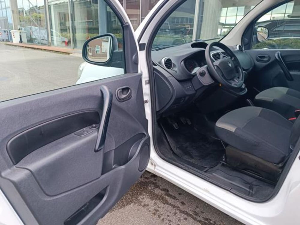 Renault Kangoo usata a Pisa (17)