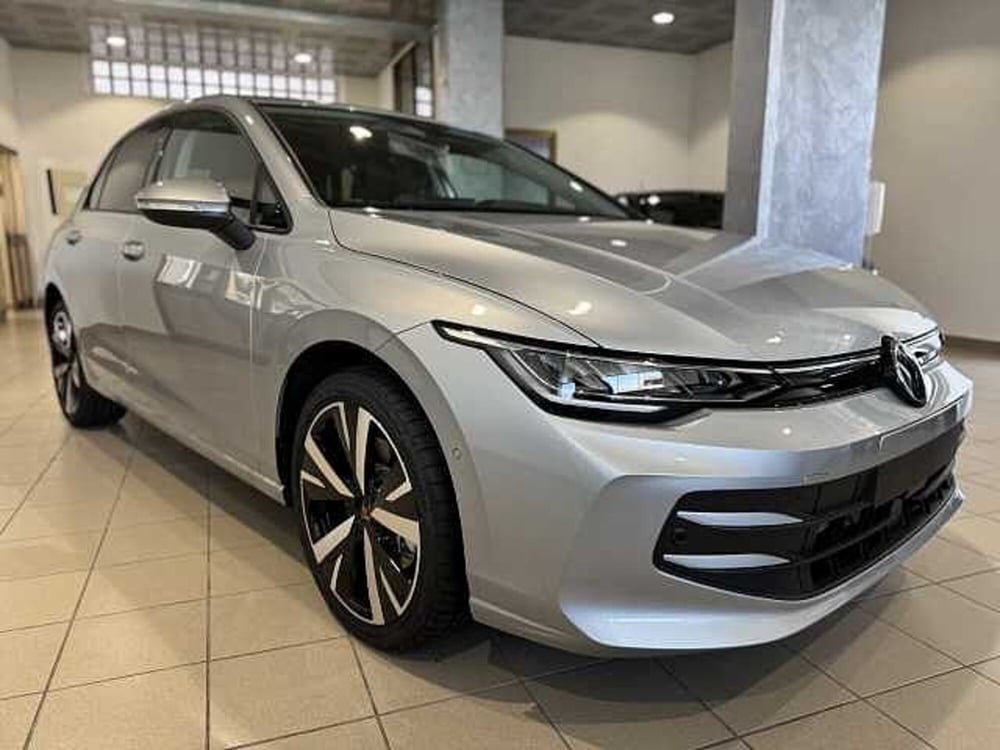 Volkswagen Golf nuova a Torino (2)
