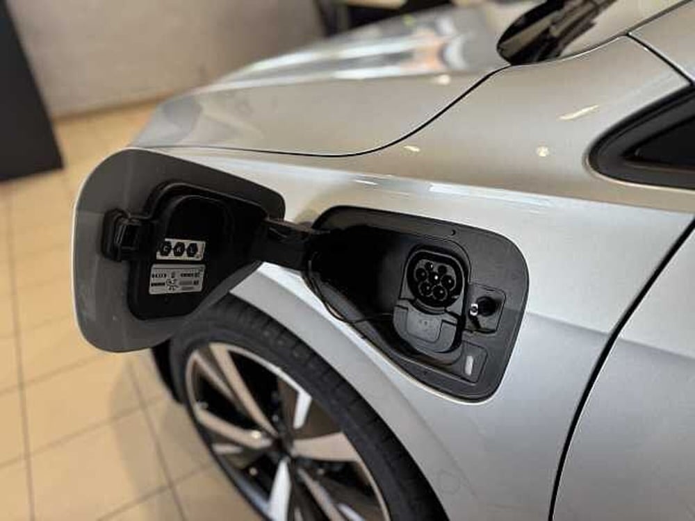 Volkswagen Golf nuova a Torino (6)
