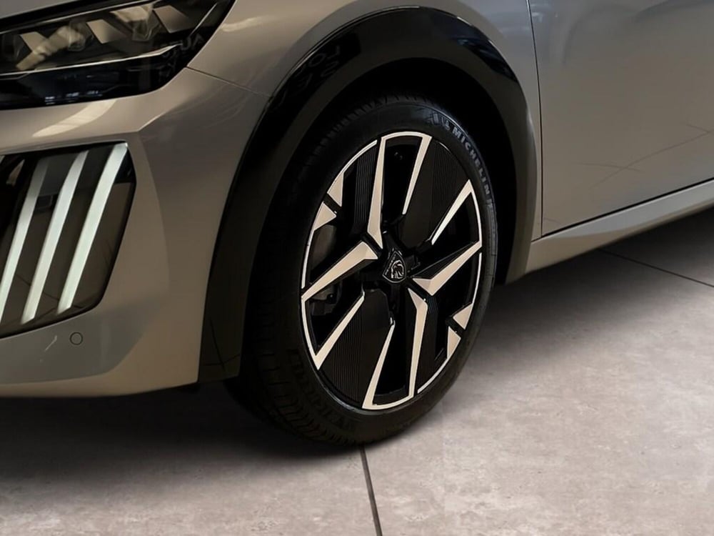Peugeot 208 nuova a Torino (15)