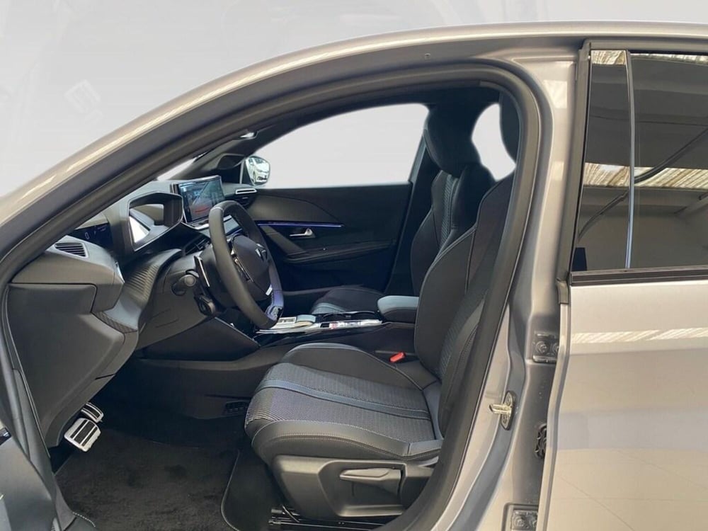 Peugeot 208 nuova a Torino (8)