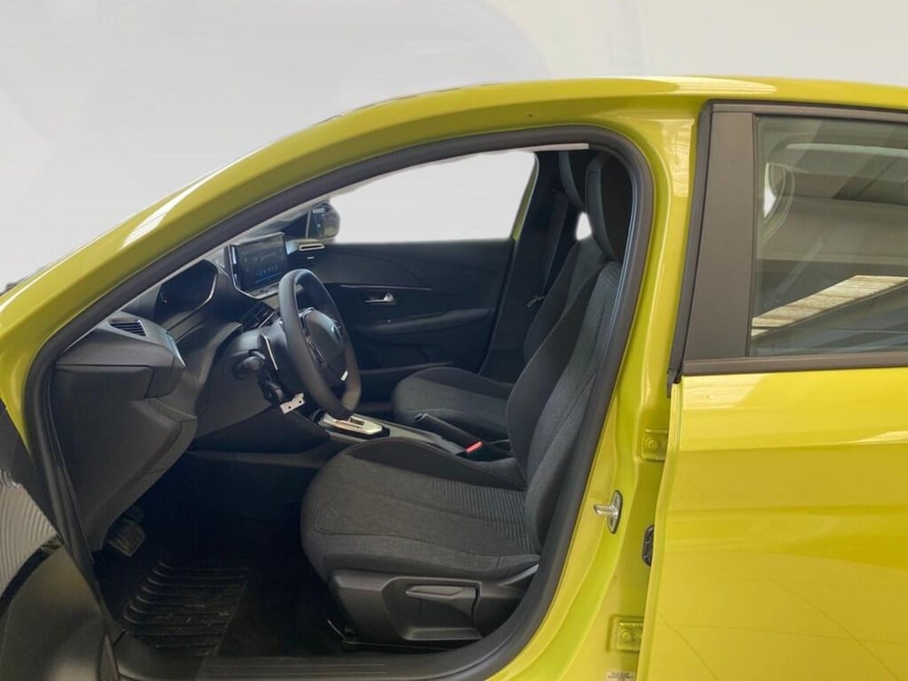 Peugeot 208 nuova a Torino (8)