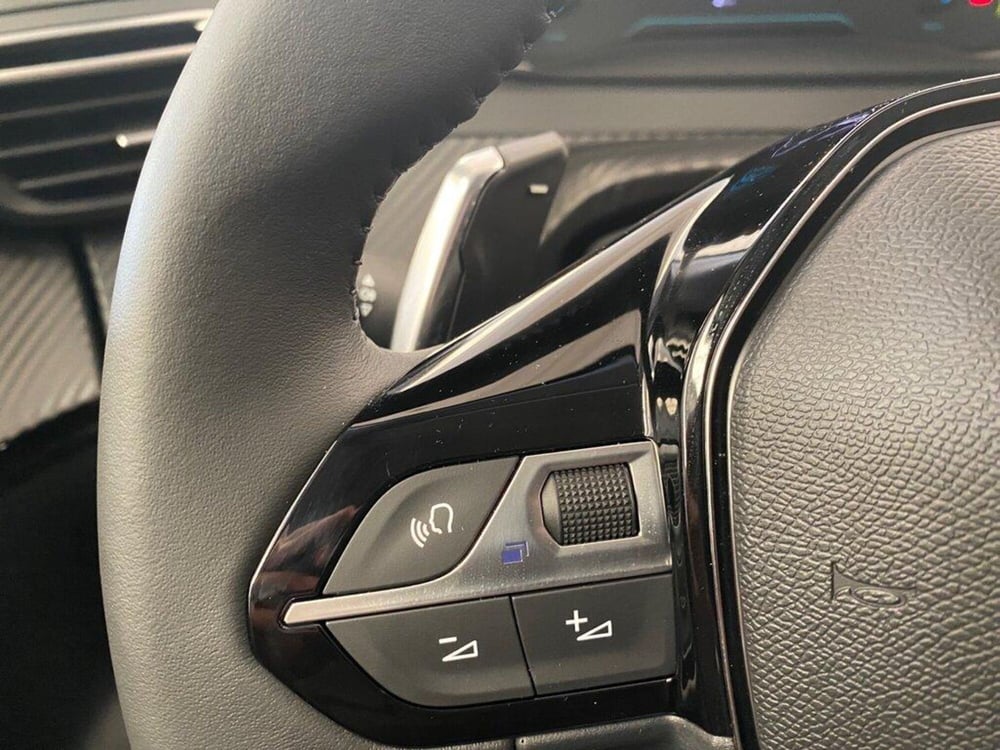 Peugeot 208 nuova a Torino (11)