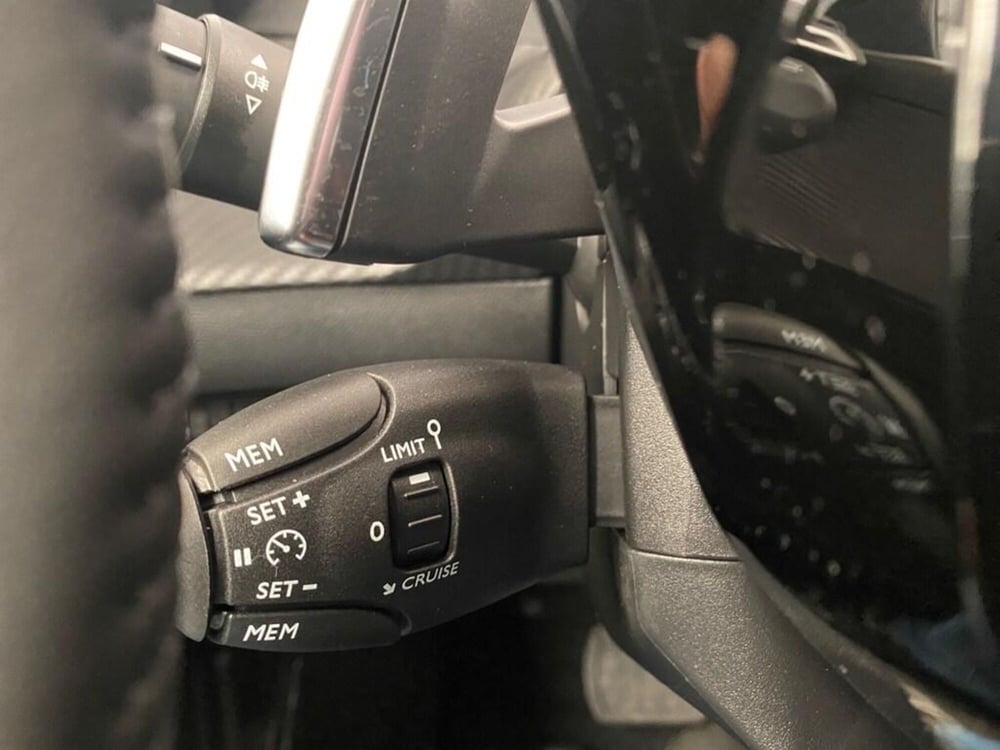 Peugeot 208 nuova a Torino (13)