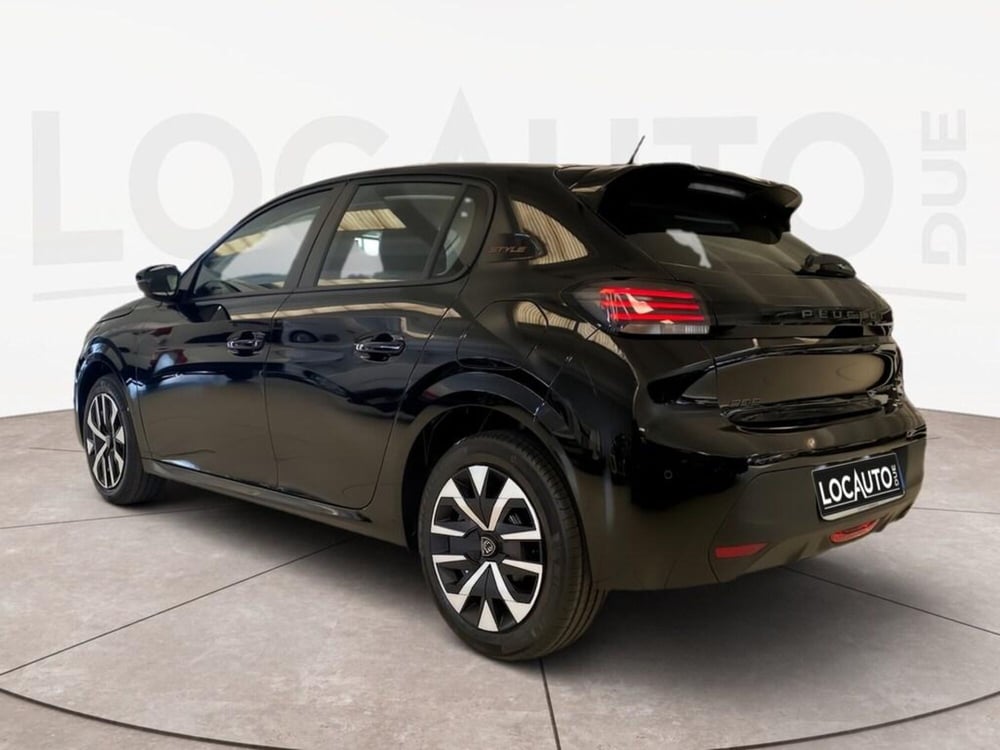 Peugeot 208 nuova a Torino (5)
