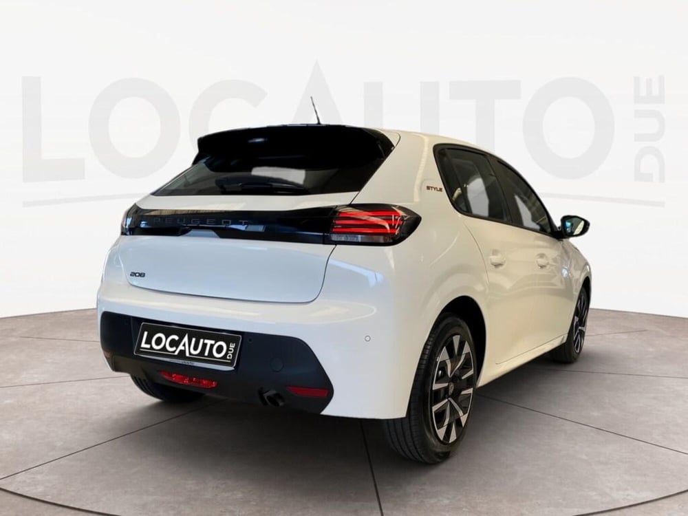 Peugeot 208 nuova a Torino (4)