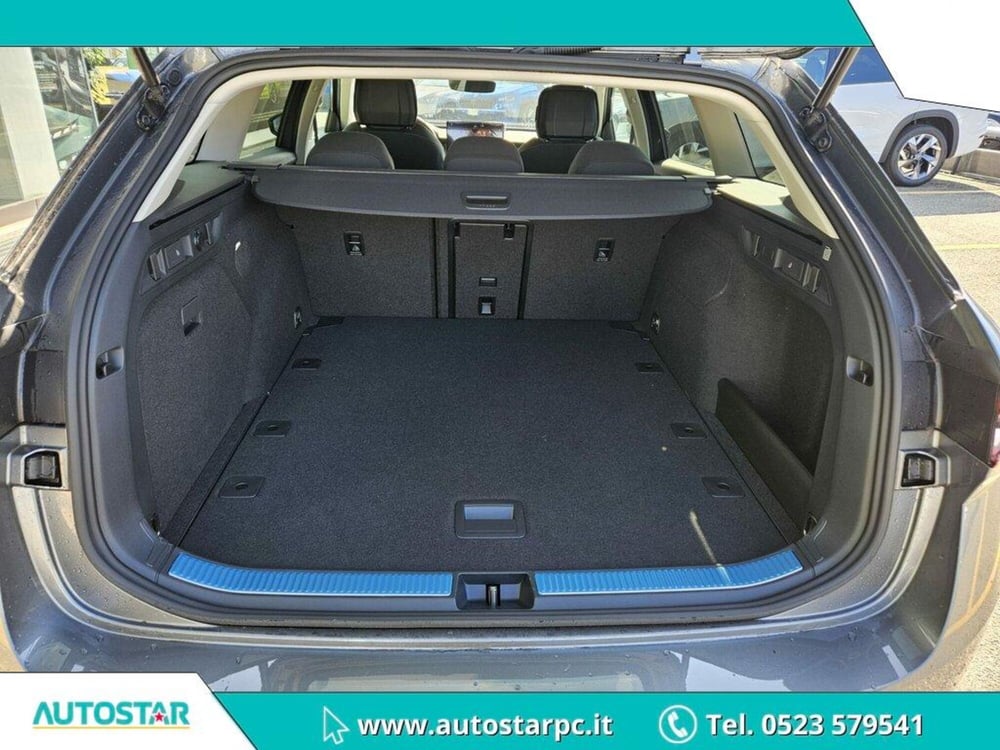 Skoda Superb nuova a Piacenza (14)