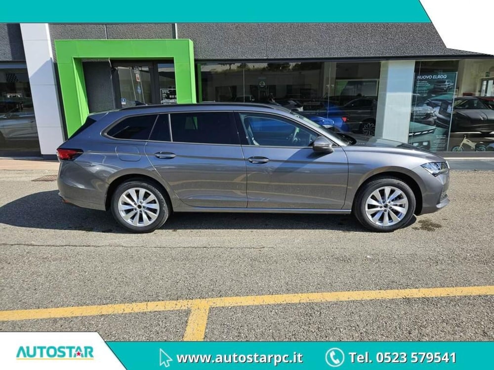 Skoda Superb nuova a Piacenza (4)