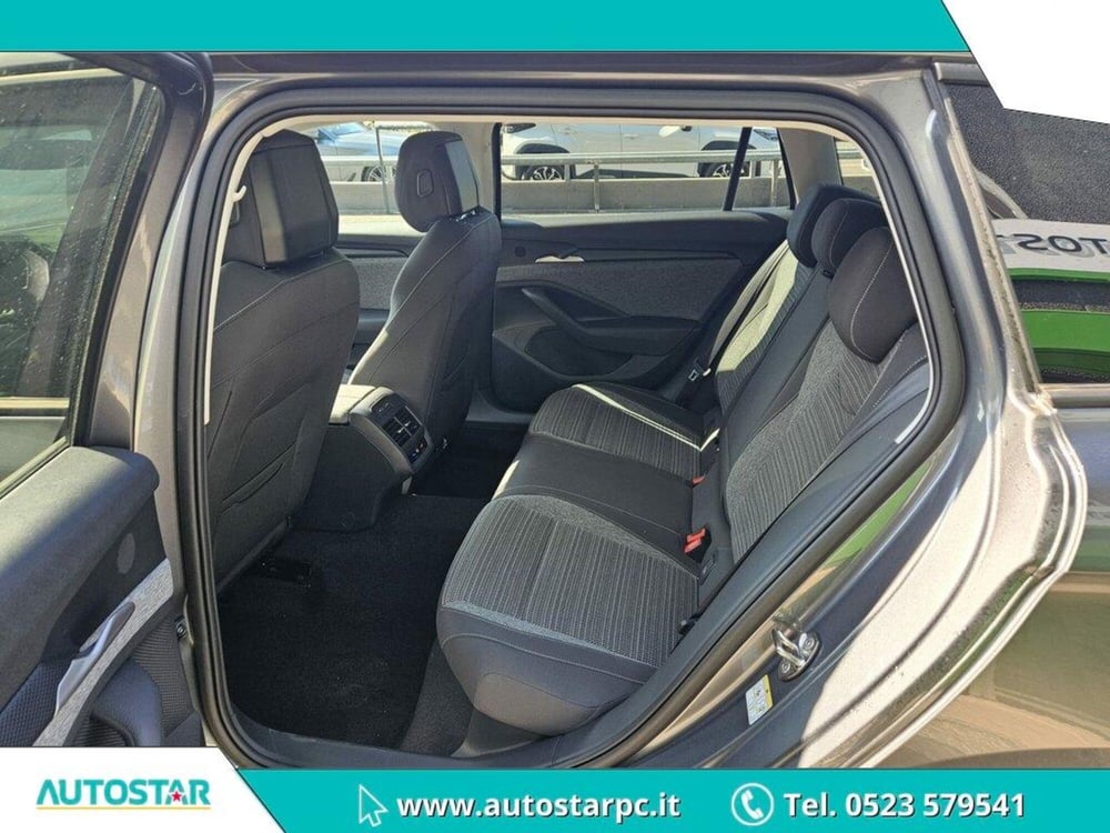 Skoda Superb nuova a Piacenza (8)
