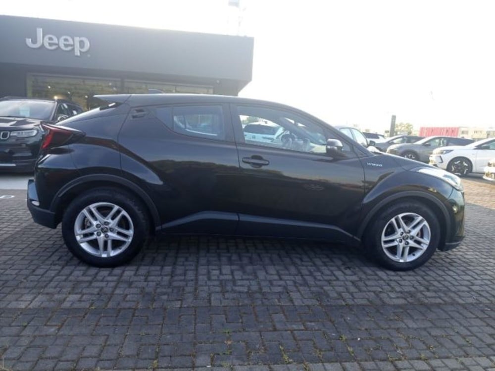 Toyota Toyota C-HR usata a Frosinone (7)