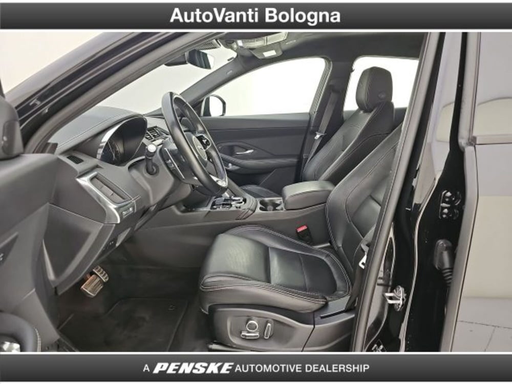 Jaguar E-Pace usata a Bologna (10)