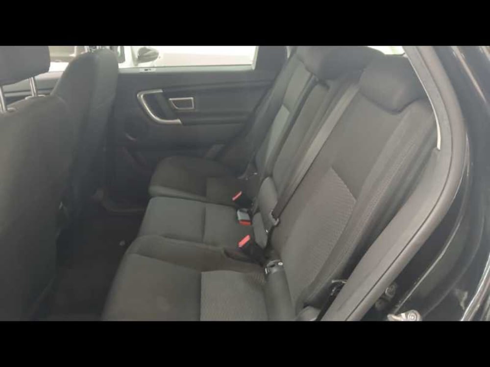 Land Rover Discovery Sport usata a Brindisi (11)