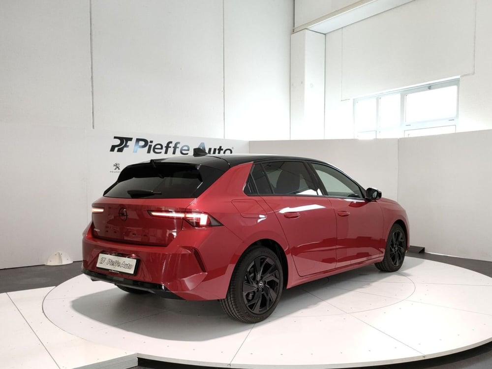 Opel Astra nuova a L'Aquila (4)