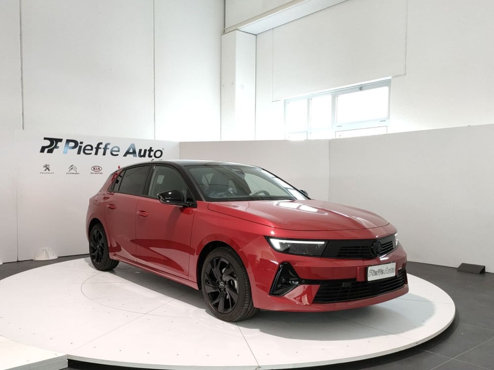 Opel Astra nuova a L'Aquila (6)