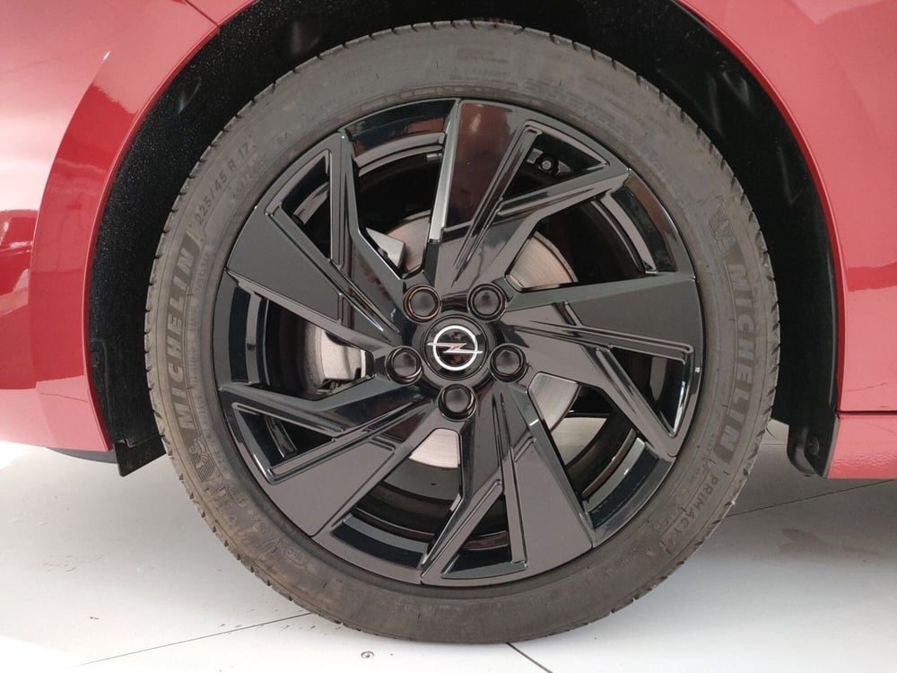 Opel Astra nuova a L'Aquila (7)