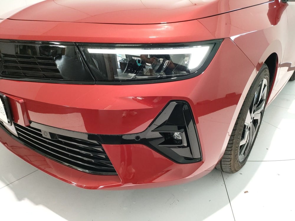Opel Astra nuova a L'Aquila (9)