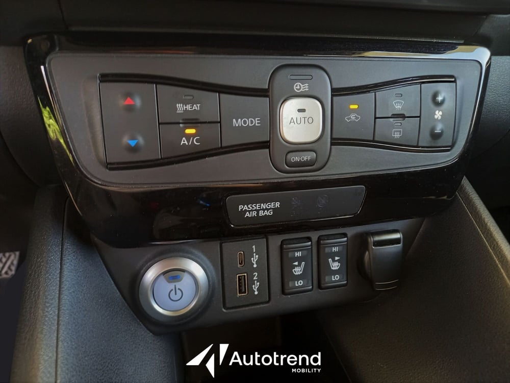 Nissan Leaf usata a Bari (15)